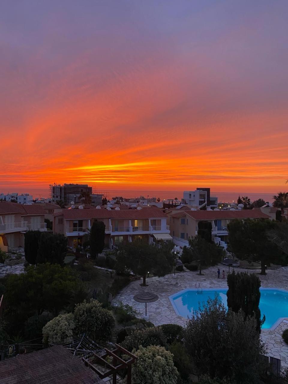 Newly Renovated- Regina Gardens 1, Venus Beach 500 M, Sea&Sunsets View, License Ooo7141 Paphos Buitenkant foto